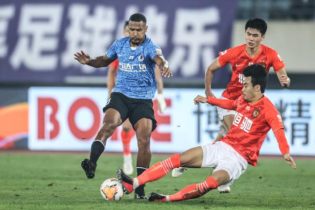 女篮世界杯：中国女篮惨遭法国队淘汰，面临实力与赛程双重挑战