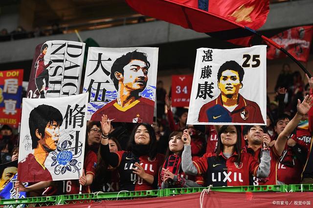 拉里·约翰逊：若尼克斯夺冠锡伯杜有功 像科尔接班马克·杰克逊